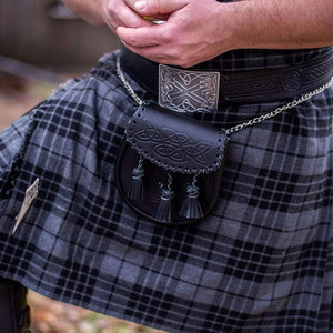 Sporran de Cuero Vegano Trenzado con Nudo Celta y Correa de Cadena, Accesorio Tradicional Escocés para Trajes - Product Image 1