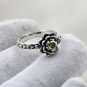 Bagues Fleur en Argent Sterling 925 avec Péridot Naturel, Pierre de Naissance pour Femme, Bijoux Vintage en Pierre Précieuse Verte pour Anniversaire d'Août, Vente en Gros - Product Image 5