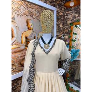 Vestido de Fiesta de Algodón de Diseño con Sharara y Dupatta, Estilo Salwar Kameez - Product Image 3