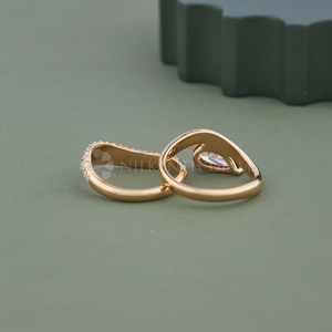 Trendy Design Pear Cut Curve Diamond <b>Ring</b> Lab Grown Diamond <b>Ring</b> with IGI Certified & VVS Clarity from <b>Indian</b> Supplier - Product Image 4