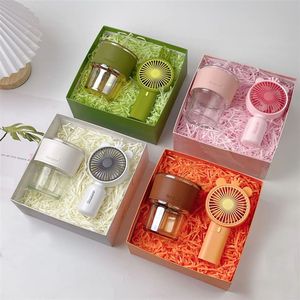Coffret cadeau de voyage haut de gamme avec bouteille isotherme, éventail et parapluie pliant, idéal pour les fêtes d'anniversaire et les cadeaux de vacances - Product Image 1