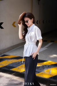 Chemise blanche à manches courtes boutonnée pour femme avec ceinture à la taille, chemisier de bureau élégant en popeline de coton pour le printemps et l'été SILAS - Product Image 5