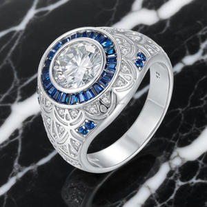 Anillo de Hombre con Diamante Moissanite Redondo Plateado y Baguette Azul, Anillo de Estilo Art Deco Vintage, Anillo de Lujo para Boda, Regalo - Product Image 1