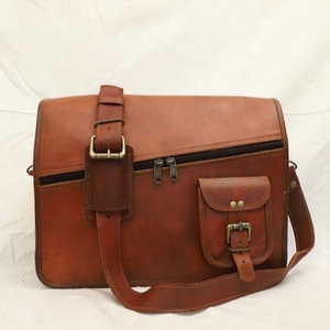 Bolso Bandolera Unisex de Cuero de Primera Calidad, Diseño Profesional, Ecológico, Impermeable, Reversible, Personalizable y Ajustable - Product Image 1