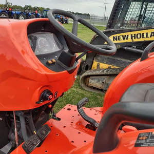 Tractor Agrícola Kubota L3608 (4WD) 4x4 Compacto con Motor de Alta Potencia, Mini Tractor Diésel - Product Image 6