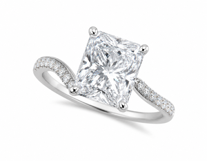 Anillo de Diamantes con Forma de Corazón de 3 Filas en Oro Amarillo - Product Image 1