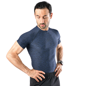 T-shirt de compression pour homme bleu marine personnalisé, séchage rapide, entraînement en salle de sport, course à pied, fitness, athlétique, manches courtes, performance - Product Image 1