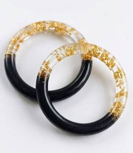 Pulsera de Resina Hecha a Mano con Diseño de Corona Clásica para Mujer, Joyería para Aniversario - H a CRAFT - Product Image 4