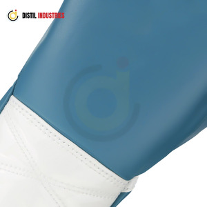 Gants de boxe de luxe de qualité supérieure, personnalisés, en cuir de vachette durable, super confortables, à lacets. - Product Image 4