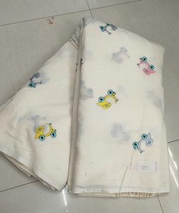 Cotton Multiwork <b>Fabric</b> Width 44 Floral Pattern Home Textile Bedding Material Breathable <b>Medium</b> Weight Woven Plain Style - Product Image 3