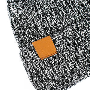 Bonnet d'hiver personnalisé en tricot côtelé doux en acrylique imprimé pour homme et femme, idéal pour le sport et la mode en extérieur - Product Image 6