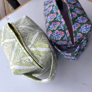 Bolsas de Maquillaje Acolchadas de Algodón con Estampado, Estilo Casual, para Uso Diario, Colores Variados, Bolsas de Aseo, Bolsas de Vanidad - Product Image 1