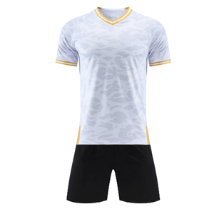 Conjunto de Uniforme de Fútbol Premium de Última Moda, Camiseta y Pantalones Cortos de Color Sólido, Nuevo Estilo, Ropa Deportiva al por Mayor para Clubes y Equipos Deportivos - Product Image 3