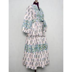 Robe artisanale respirante décontractée vintage à porter au quotidien, coupe ample, imprimé floral, col en V, manches évasées, manches longues, taille naturelle - Product Image 5