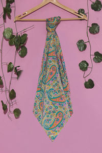 Pañuelo Sarong de Seda con Estampado Paisley Verde – Elegante Pareo Bohemio de Playa, Chal Ligero de Seda, Pañuelo de Moda de Verano - Product Image 5