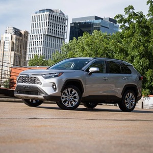 โปรโมชั่นพิเศษ Toyota RAV4 รถ SUV ที่เชื่อถือได้ สมรรถนะเยี่ยม ห้องโดยสารกว้างขวาง และความสะดวกสบายในการขับขี่ในชีวิตประจำวันสำหรับทุกการเดินทาง - Product Image 4