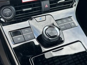 BZ4X 4WD Pro SUV Eléctrico 2023 USADO EN EXCELENTES CONDICIONES, con Volante a la Izquierda, Asientos de Cuero, Cámara Trasera, Bajo Kilometraje, a Precio de Descuento - Product Image 4