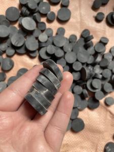 Boutons en corne de buffle en gros, noirs, tailles 16mm/19mm/21mm/23mm/26mm/29mm/31mm pour accessoires vestimentaires - Product Image 3