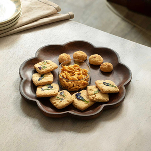 Assiettes de service en bois pour la décoration artistique, plateaux de table formels pour servir les apéritifs et les collations, fourniture en gros pour table. - Product Image 6