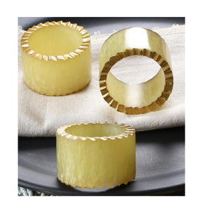 Anneau de serviette en résine époxy de haute qualité, disponible en différentes couleurs, article décoratif de table, vente chaude - Product Image 4