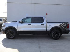 Camionnette tout-terrain 1500 Rebel 2025, version diesel/essence - Product Image 2