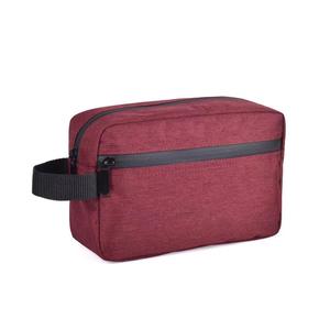 Sac de toilette imperméable personnalisé avec logo, sac cosmétique en cuir portable pour le travail ou les voyages, pour hommes et femmes - Product Image 4