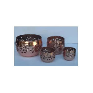 銅キャンドルホルダーのハンドカットパターンを備えた5つのサイズのアルミニウム奉納キャンドル奉納家の装飾金属工芸品