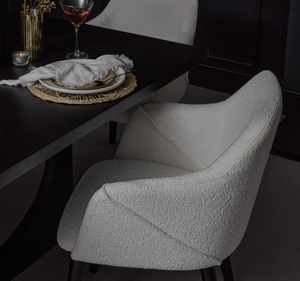 Ensemble de table à manger en teck massif moderne Per Se avec chaises rembourrées blanches, ensemble de meubles de salle à manger contemporains de luxe - Product Image 4