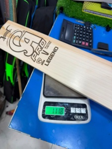 Bate de Críquet CA PRO Legend World Class Edición Limitada, Genuino Grado 1, Superligero, de Madera de Sauce Inglés, 40 mm de Grosor, 2.4 lb - Product Image 5
