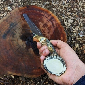 Cuchillo Bowie de Caza Personalizado de Acero de Damasco, Hoja Fija, Mango de Cuerno de Ciervo, Cuchillo para Acampar al Aire Libre, Funda de Cuero, Pasha Enterprises - Product Image 3