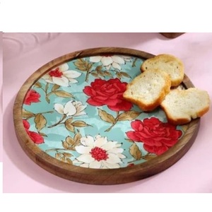 Bol en bois massif artisanal vintage de haute qualité pour salade et soupe - Product Image 1