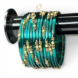 Bracelet de mode en verre goutte de pluie vert émeraude de qualité export, style cachemire, orné de cristaux floraux, idéal pour les mariages et les occasions festives, vente en gros - Product Image 2
