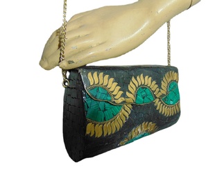 Sac à main bohème fait main en mosaïque de pierre noire antique avec chaîne - Product Image 2