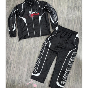 Venta al por mayor de chándales de poliéster unisex personalizados tiras reflectantes cremallera cuello sudor Jogger conjuntos 2 1 diseño transpirable - Product Image 1