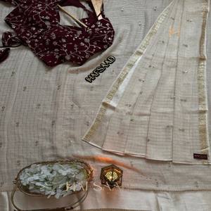 VASTRA COTTAGE Sari de fiesta de viscosa pura con trabajo de lentejuelas de terciopelo brillante, sari de diseñador premium para bodas y ocasiones festivas - Product Image 2