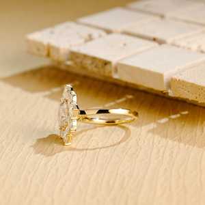 Bague en or massif 18 carats avec diamant de laboratoire taille coussin 2,00 carats VS1, style floral, multi-formes, pour demande en mariage, cadeau pour amoureux - Product Image 4