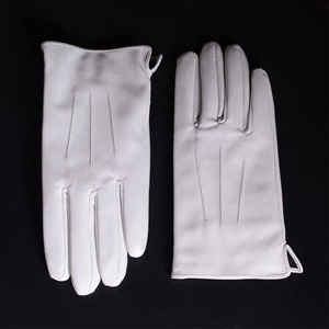 Gants en cuir blanc personnalisés pour les occasions formelles et les cérémonies de groupe, gants de parade élégants en cuir blanc pour les occasions - Product Image 3