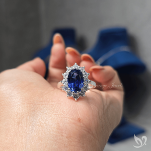 Royal Blue Oval Sapphire Ring 5.50 Ct Halo Engagement Ring Lab Grown Sapphire Diamond Halo White Gold Ring - Product Image 5