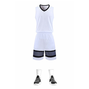 Uniforme de baloncesto completo, conjunto de camiseta y pantalones cortos de malla con control de humedad para partidos, prácticas, ropa deportiva de equipo y venta en línea. - Product Image 5