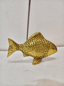 Figura Decorativa de Pez en Latón Hecha a Mano, Escultura de Metal de Pez, Decoración Náutica Marina para Mesa, Decoración Inspirada en el Océano para el Hogar u Oficina - Product Image 2