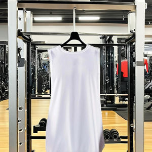 เสื้อกล้ามออกกำลังกายผ้าฝ้ายคุณภาพสูงสำหรับผู้ชายเสื้อกล้ามออกกำลังกายเล่นฟิตเนสเข้ายิมสีขาวดำพร้อมโลโก้แบบถักตามสั่ง - Product Image 1