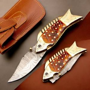 Couteau de chasse pliant en acier Damas de qualité supérieure, manche en acier Damas, emballage en boîte, vente en gros B2B, fabricant OEM de luxe TARJ - Product Image 1