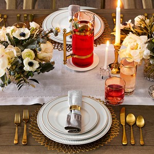 Jarra de Vidrio Premium con Asa y Bandas de Metal Dorado, Diseño Moderno para Garrafa, Jarra de Lujo para Catering y Comidas Fines - Product Image 4