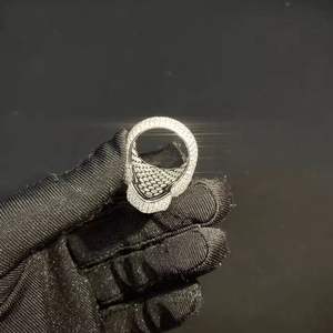 Anillo de Lujo con Forma de Diamante y Cruz para Hombre, con Circonitas Cúbicas, Chapado en Oro y Plata, Joyería Hip Hop - Product Image 4