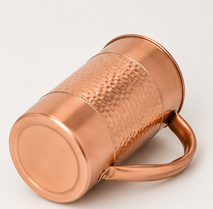 Carafe artisanale hybride multi-textures en cuivre martelé – Carafe bien-être ayurvédique en métal brossé de qualité supérieure avec bordure perlée - Product Image 3