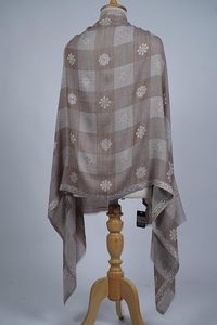Chal de Cachemira de Lujo para Mujer, con Patrón de Hojas de Chinar, Suave y Ligero, Estilo Pashmina - Product Image 4