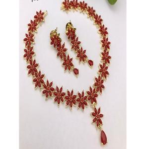 ชุดสร้อยคอพร้อมต่างหูประดับมอสซาไนต์ชุบทองคุณภาพพรีเมียมสวยงาม สำหรับผู้หญิง เหมาะสำหรับงานหมั้น งานแต่งงาน ของขวัญ หรือใส่ไปงานปาร์ตี้ - Product Image 1