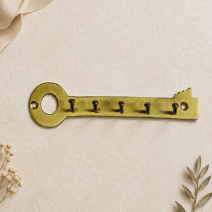 SHUBHAM - Porta Llaves de Pared de Latón Macizo con Forma de Llave Vintage, con 5 Ganchos, Decorativo, para la Entrada del Hogar - Product Image 1