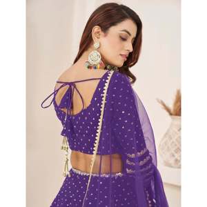 Encantador Lehenga Choli de Georgette con Lentejuelas Violetas para Boda - Product Image 3