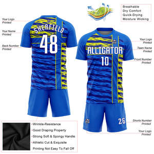 Conjunto de Uniforme de Fútbol Sublimado Personalizado, Azul Cobalto con Rayas Amarillas, Patrón de Ondas, Equipación Deportiva Transpirable de Poliéster - Product Image 3